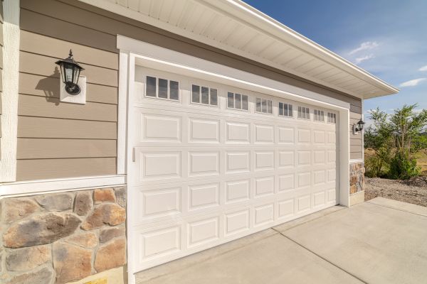 Cost of Garage Lifting in Newburgh
